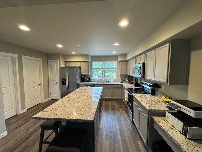 Foto del edificio - 3985 Thimbleberry Pl SE