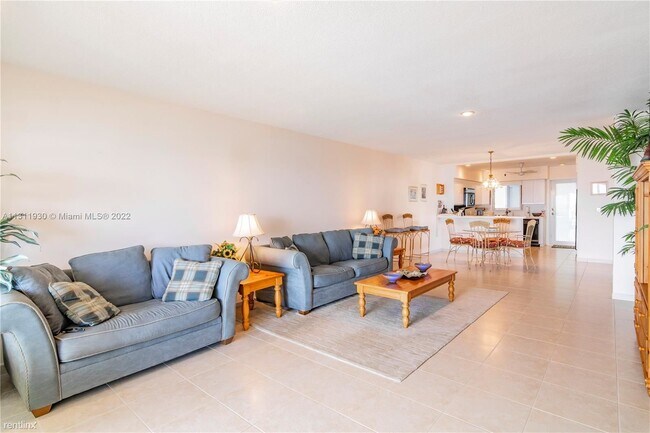 Foto del edificio - 3 br, 2 bath Condo - 2001 S Surf Rd Apt 6A