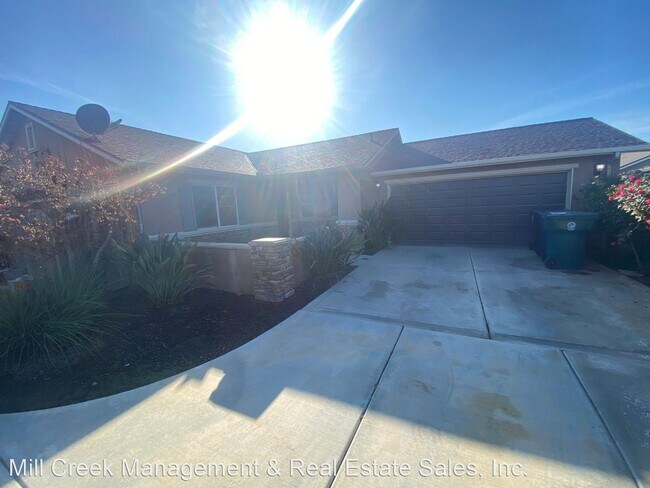 Building Photo - 3 br, 2 bath House - 432 Edgewater