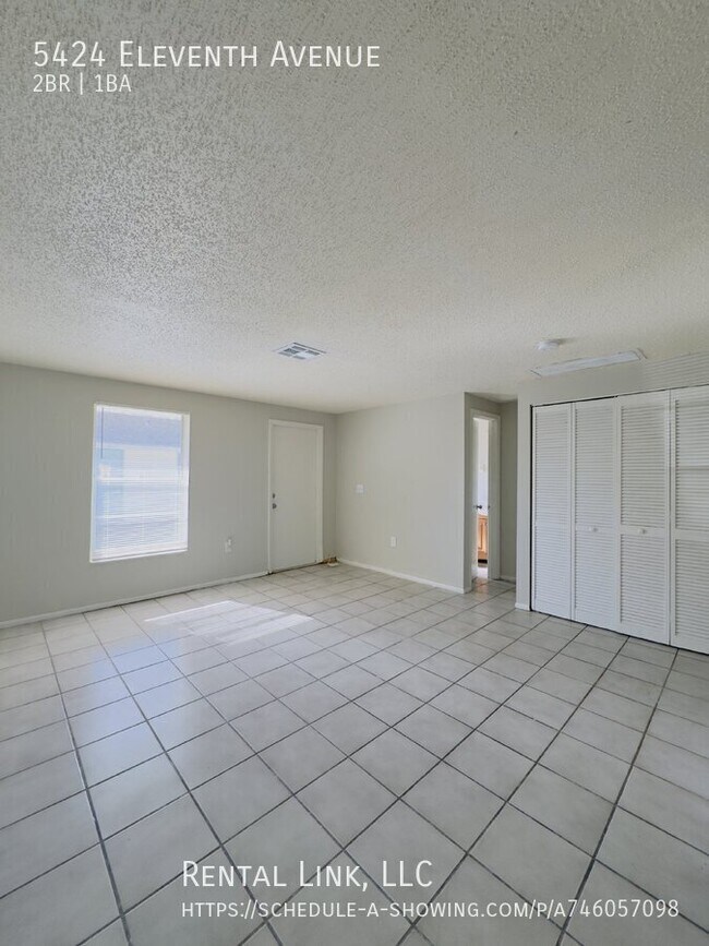 Foto del edificio - Simple, practical, and budget-friendly—you...