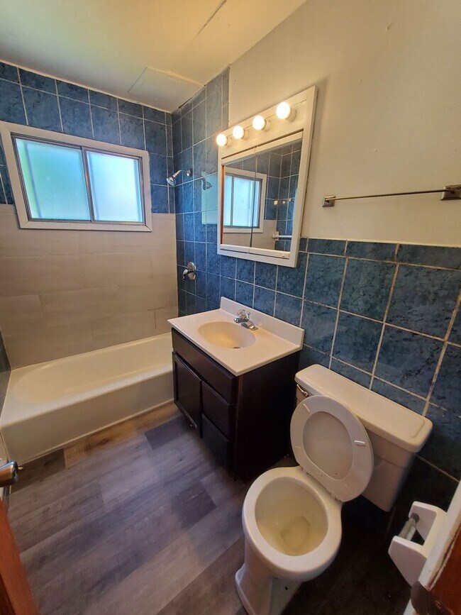 Foto del edificio - 4131-4133 W Kiley Ave. (Duplex)