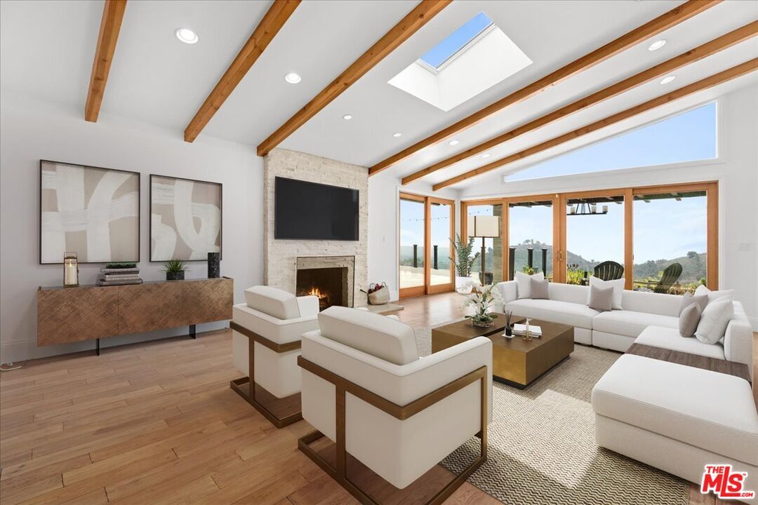 Foto principal - 2255 Westridge Rd