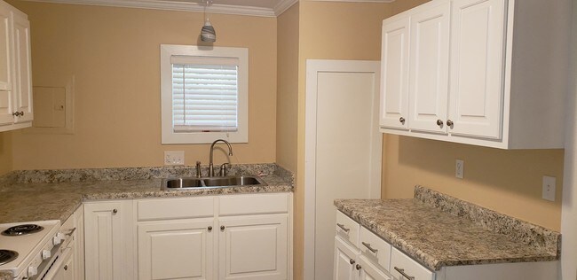 Building Photo - 112 Thirkield Dr