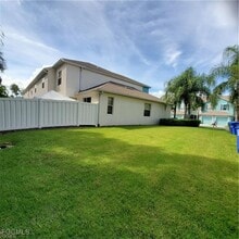 Building Photo - 3616 Pine Oak Cir