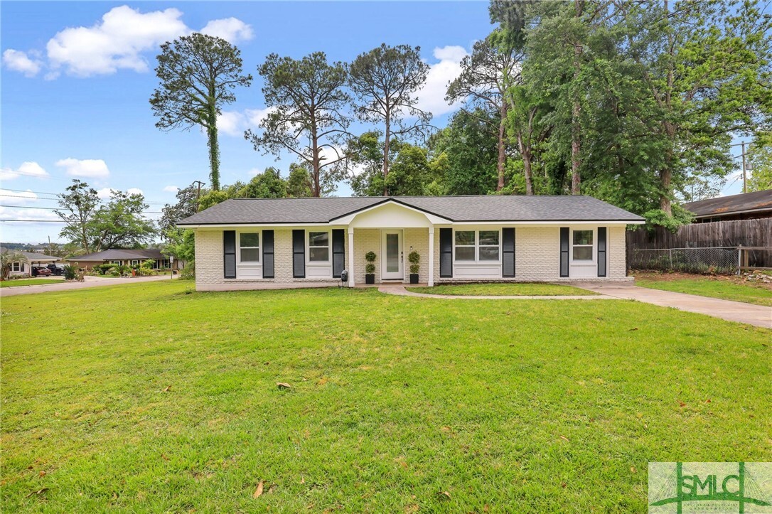 Primary Photo - 607 Dyches Dr