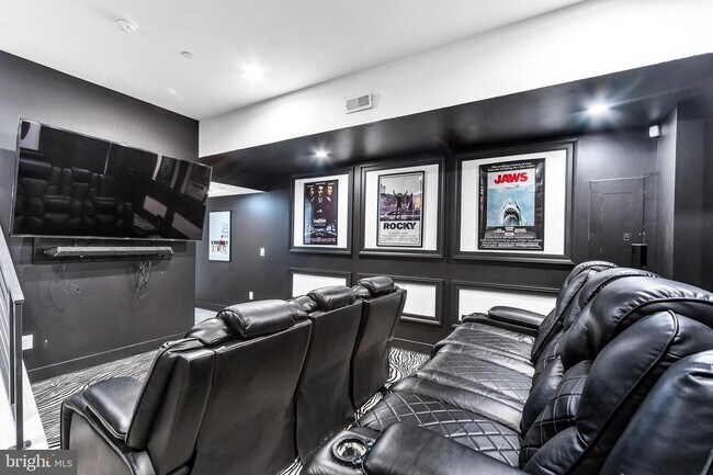 Foto del edificio - 2403 Manton St