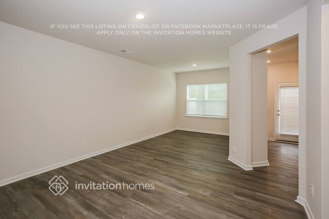 Building Photo - 11561 Brier Vlg Ln