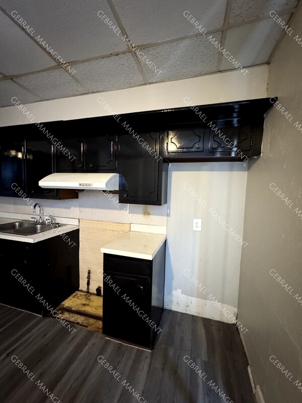 Foto del edificio - 627 E Second St.