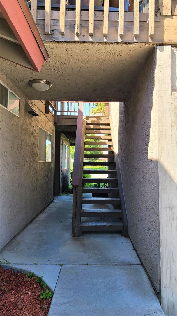 Foto del edificio - 3049 Jeffrey Dr