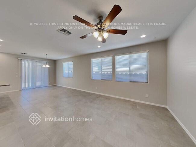 Foto del edificio - 14420 W Swayback Pass