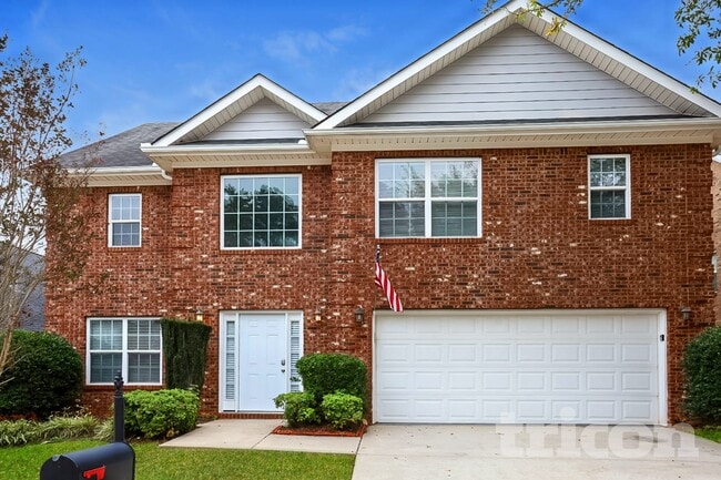 Building Photo - 227 Long Dr