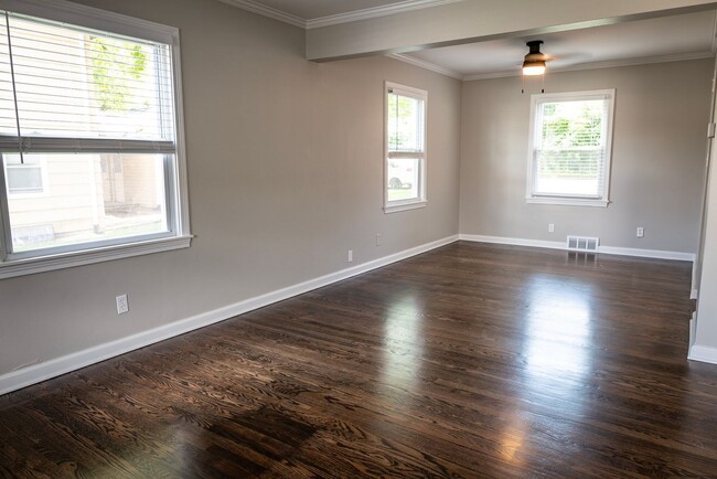 Building Photo - RockhillR6512