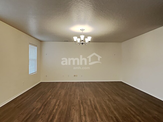 Building Photo - 2646 N Kristy Avenue