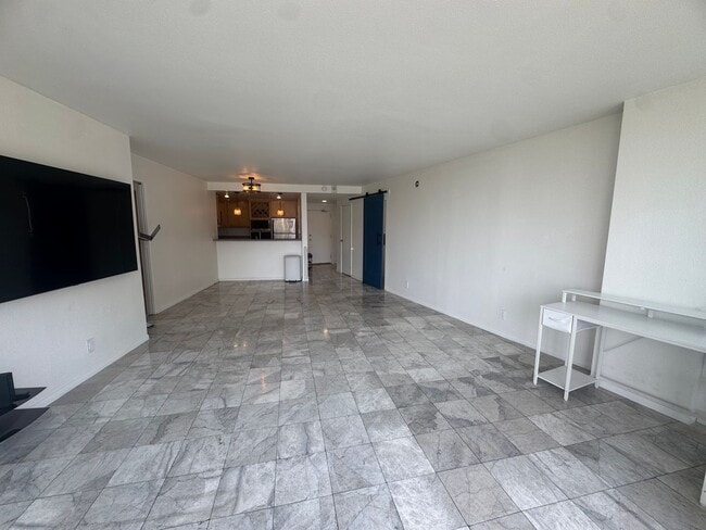 Building Photo - High-Rise Long Beach Condo with Ocean Views, Huge Balcony and Parking