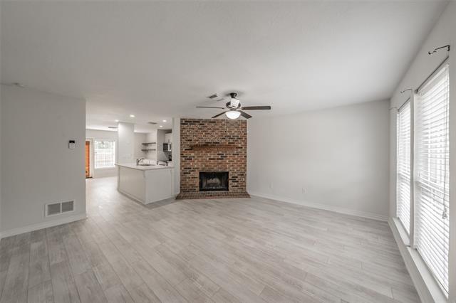 Foto del edificio - 193 Merlin Way