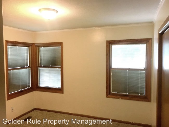 Building Photo - 1 br, 1 bath House - 512 1/2 W 10th