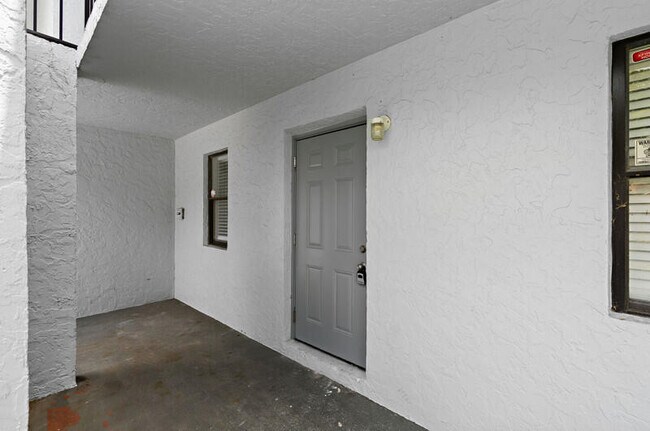 Foto del edificio - 4885  Lake Arjaro Drive 4809 West Palm Bea...