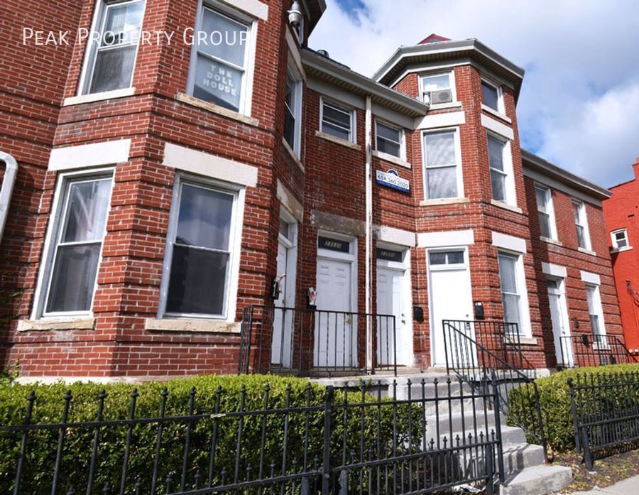 Primary Photo - 2357 1/2 N. High Street-