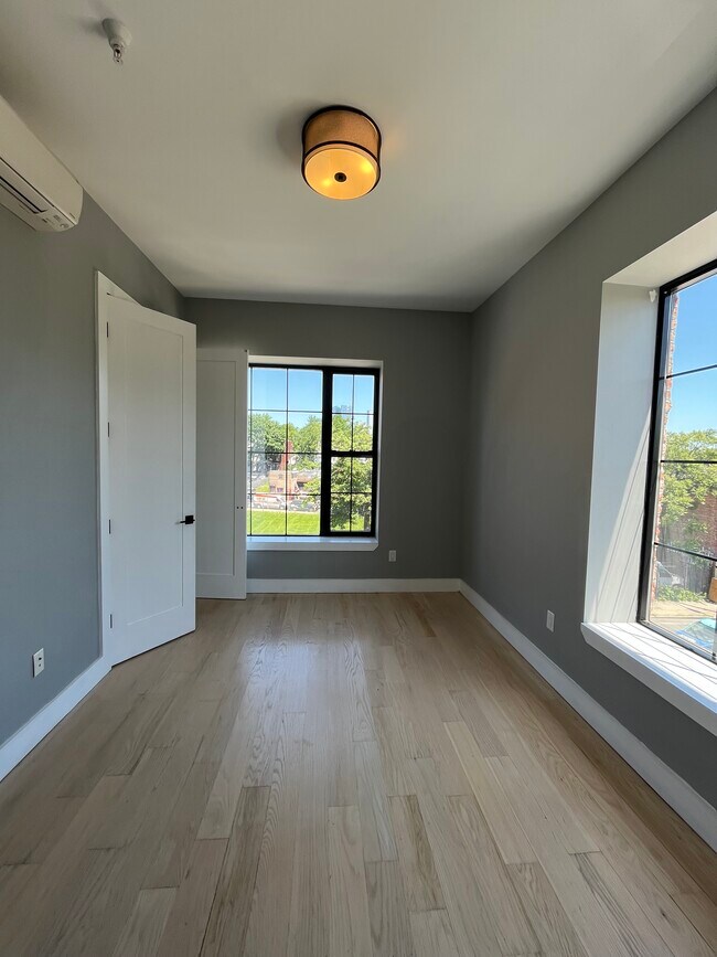 Foto del edificio - 600 Communipaw Ave