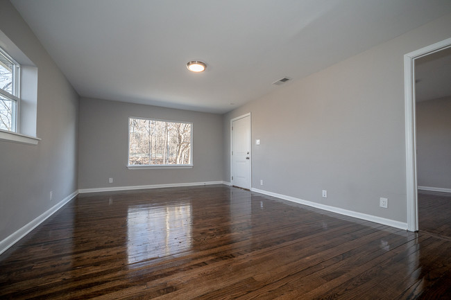 Building Photo - 14994 Allisonville Rd