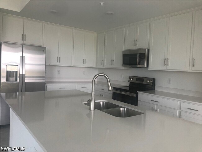 Building Photo - 5835 Double Eagle Cir