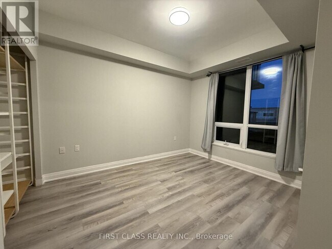 Photo du bâtiment - 8323 Kennedy Rd