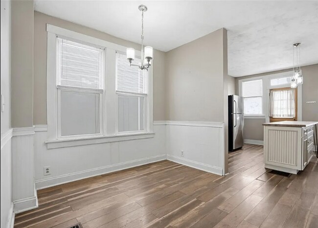 Foto del edificio - Charming 2 bedroom/1.5 bathroom updated home-Mt. Washington