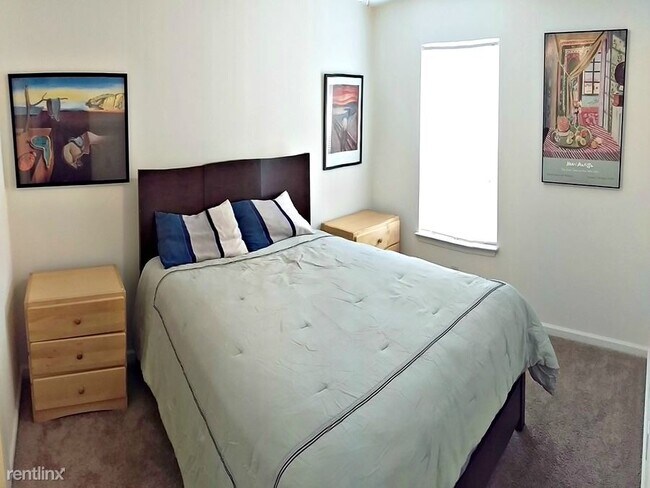 Foto del edificio - 3 br, 2 bath Duplex - 1015 50th St. by ODU...