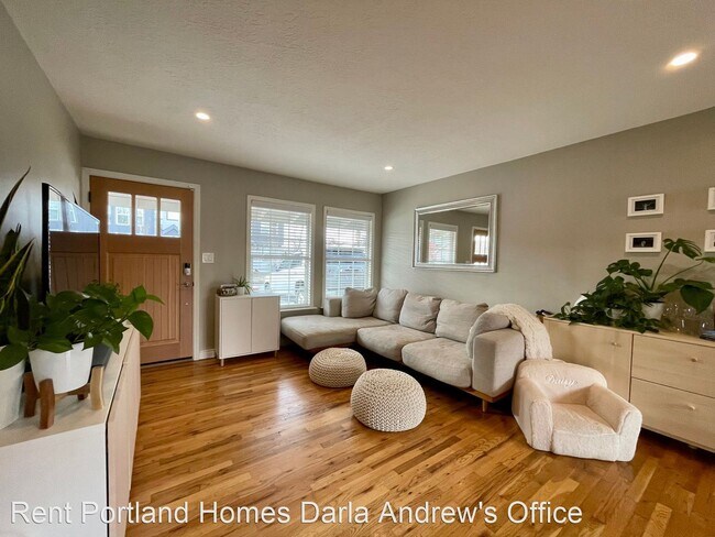Foto del edificio - 2 br, 2 bath House - 610 NE 92nd Ave