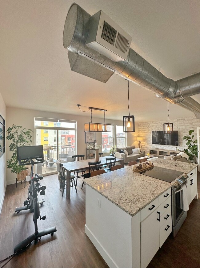 Building Photo - 2525 15th St