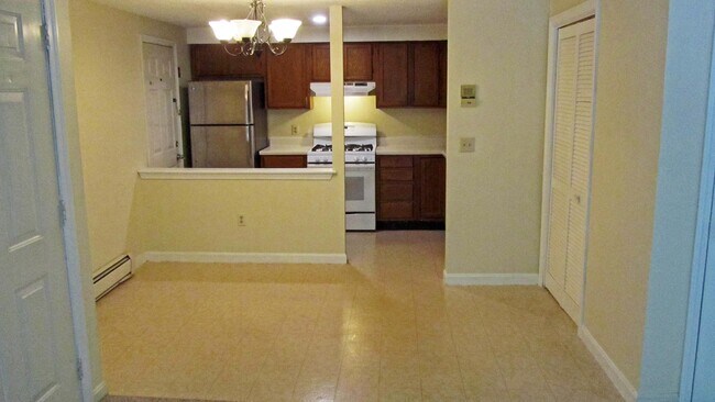 Dining room - 50 Brookside Dr
