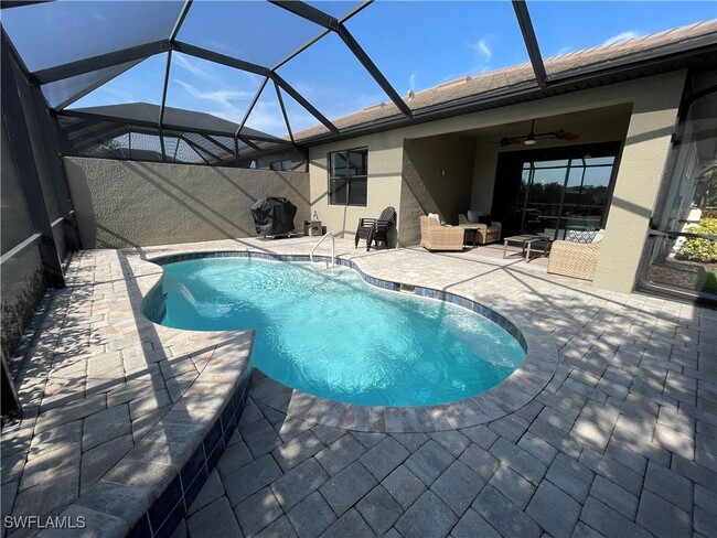 Building Photo - 7631 Jacaranda Ln