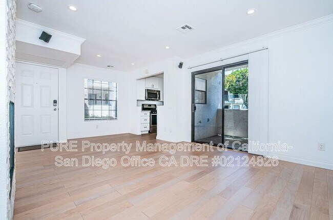 Building Photo - 10325 Azuaga St