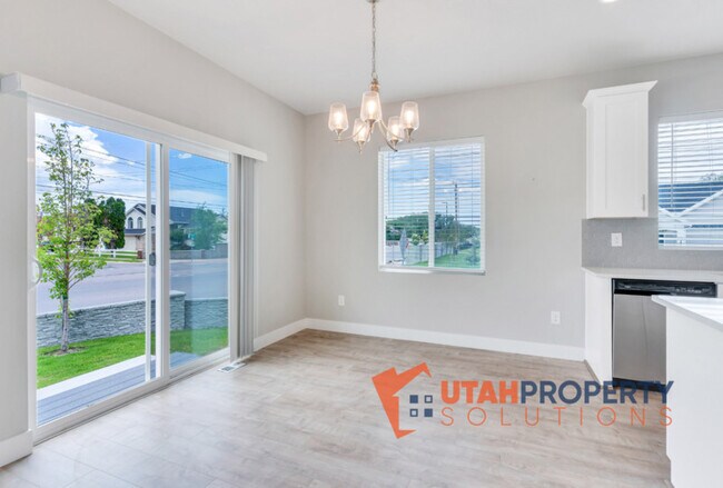 Foto del edificio - 7632 S Waverly Hls Ln