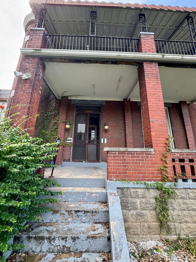 Foto del edificio - 3541 California Ave