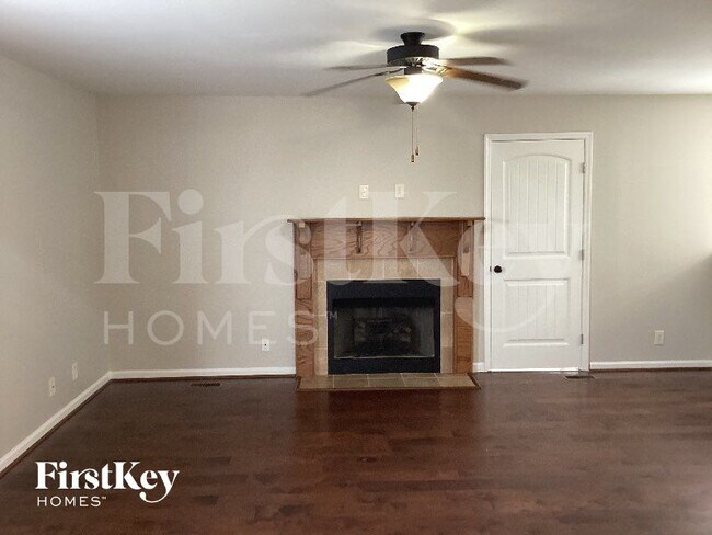 Foto del edificio - 978 Dwight Eisenhower Way