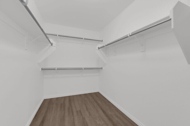 Foto del edificio - 7470 Margollini St
