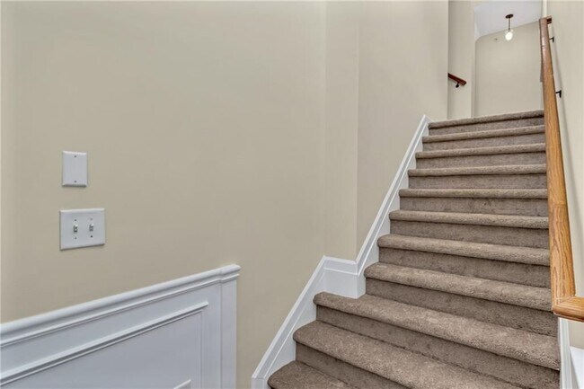 Building Photo - 6174 Indian Wood Cir