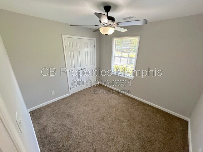 Foto del edificio - 3825 Glenburee St