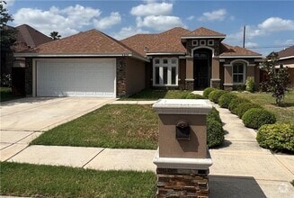 Building Photo - 4404 Kiwi Ave