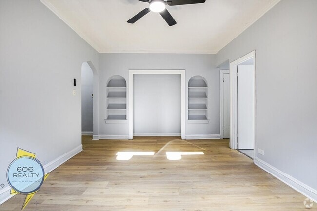 Building Photo - 5250 S Drexel Ave