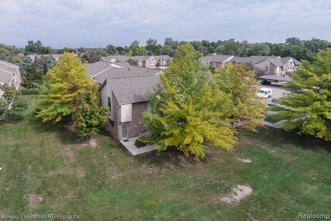 Foto del edificio - 42551 Lilley Pointe Dr