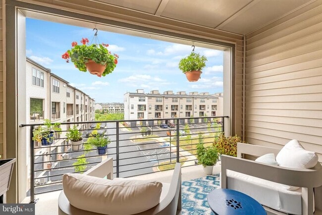 Foto del edificio - 22405 Claude Moore Dr