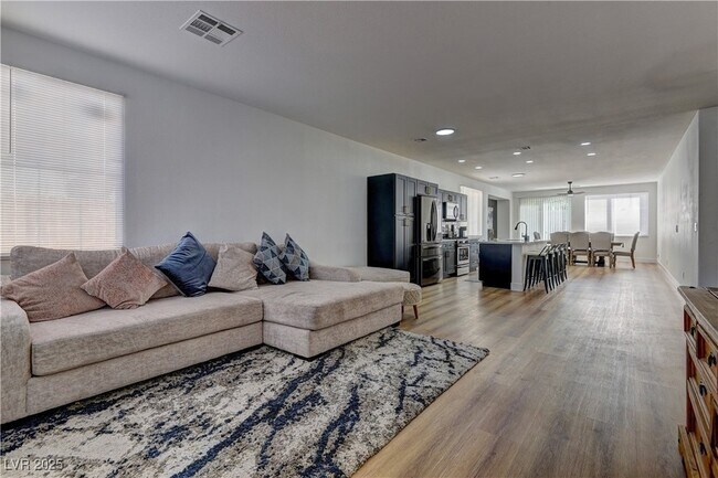 Foto del edificio - 1176 Colgate Ln