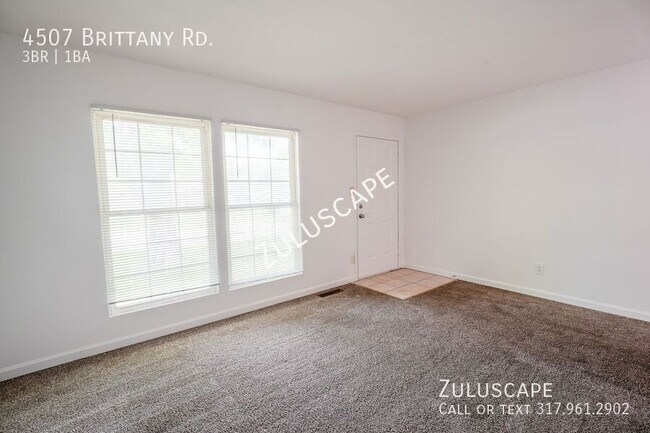 Foto del edificio - 4507 Brittany Rd