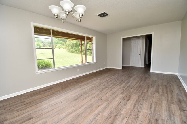 Building Photo - Updated 3 Bed, 2 Bath Home in Grambling!