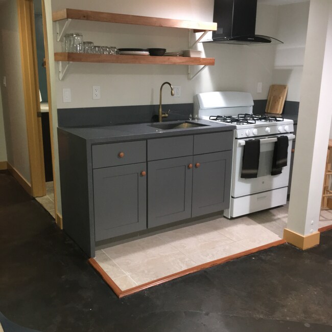Kitchenette. - 1616 Fargo St