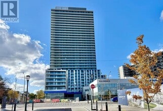 Building Photo - 5858 Yonge St