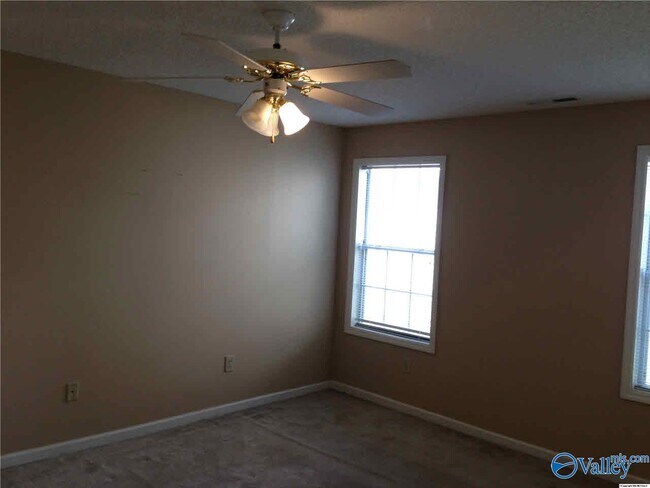 Building Photo - 110 Wildweed Ct