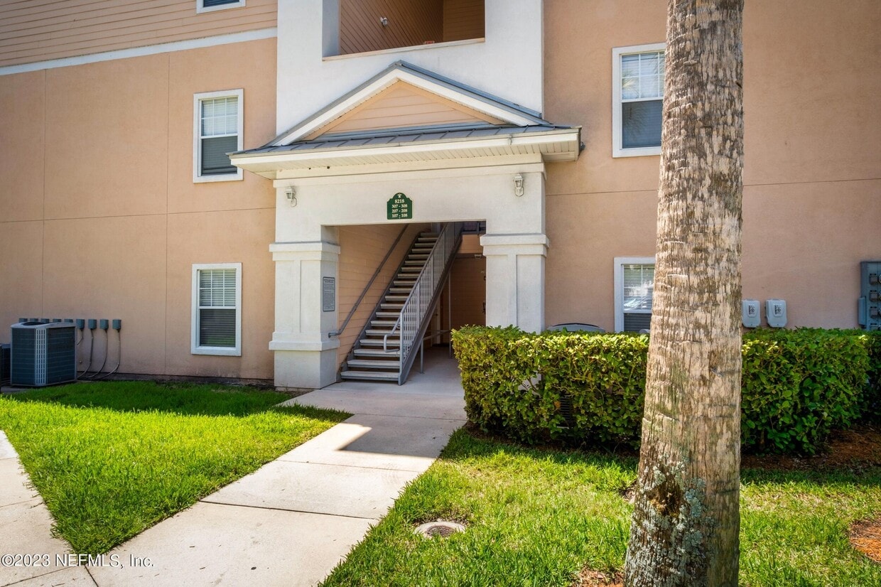8218 Green Parrot Rd Unit 108, Jacksonville, FL 32256 Condo for Rent in Jacksonville, FL